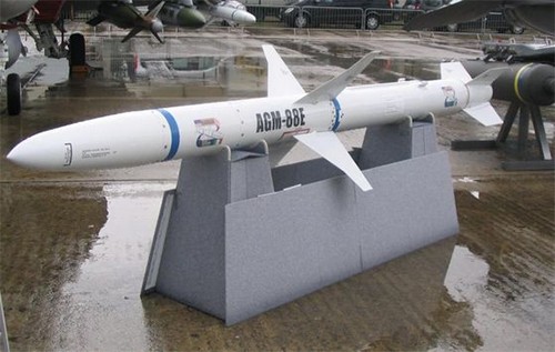 Đạn tên lửa chống ra-đa AGM-88E.